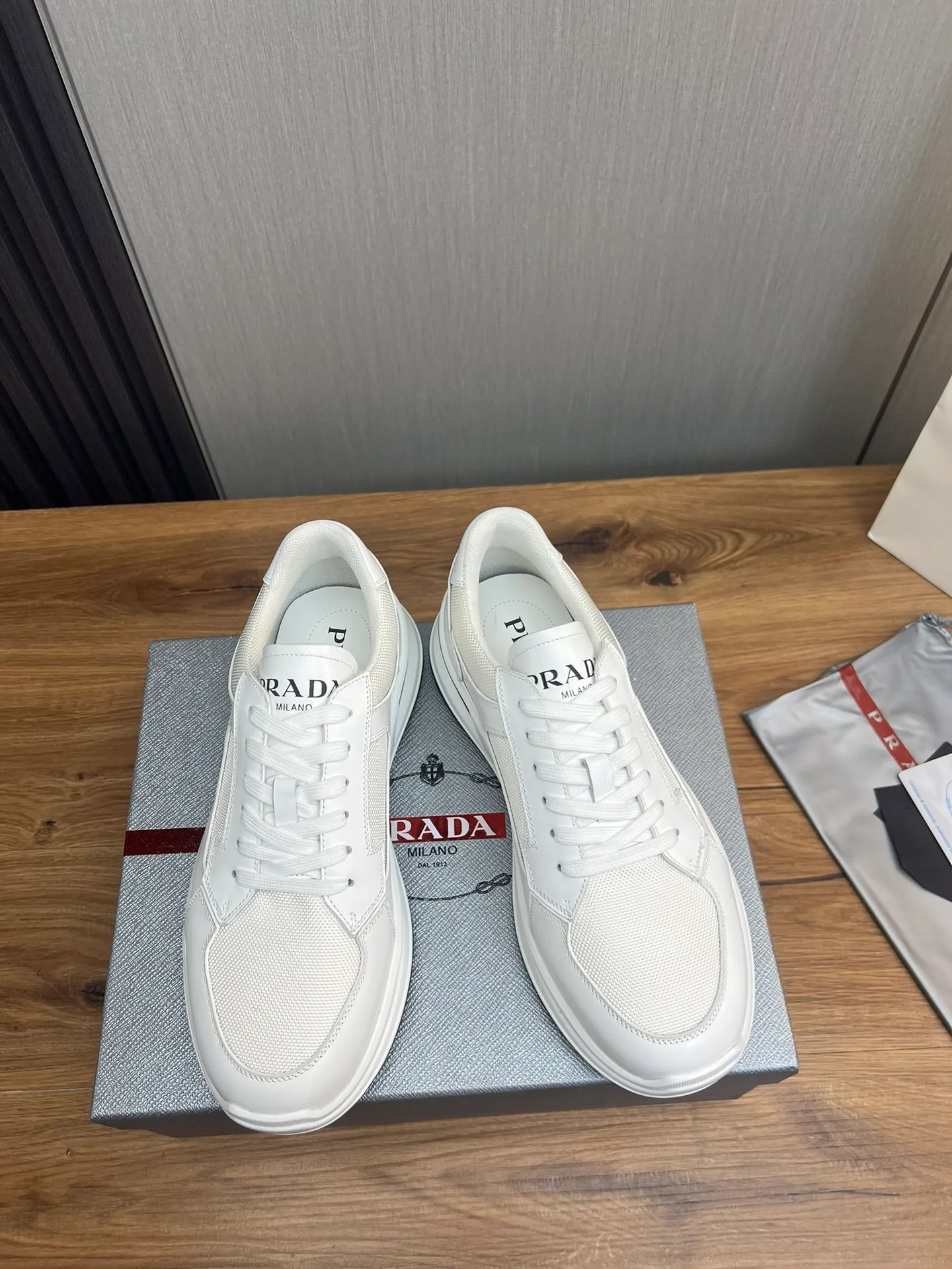 Men's shoes 💰620💰 [PRADA] Men's shoes are popular in the counter, official website is synchronized, 1 high-quality shipment ✔️Original cowhide stitching mesh + cowhide lining, 1🆚1 replica, original original bottom, 38-45 (45 customized, non-refundable)